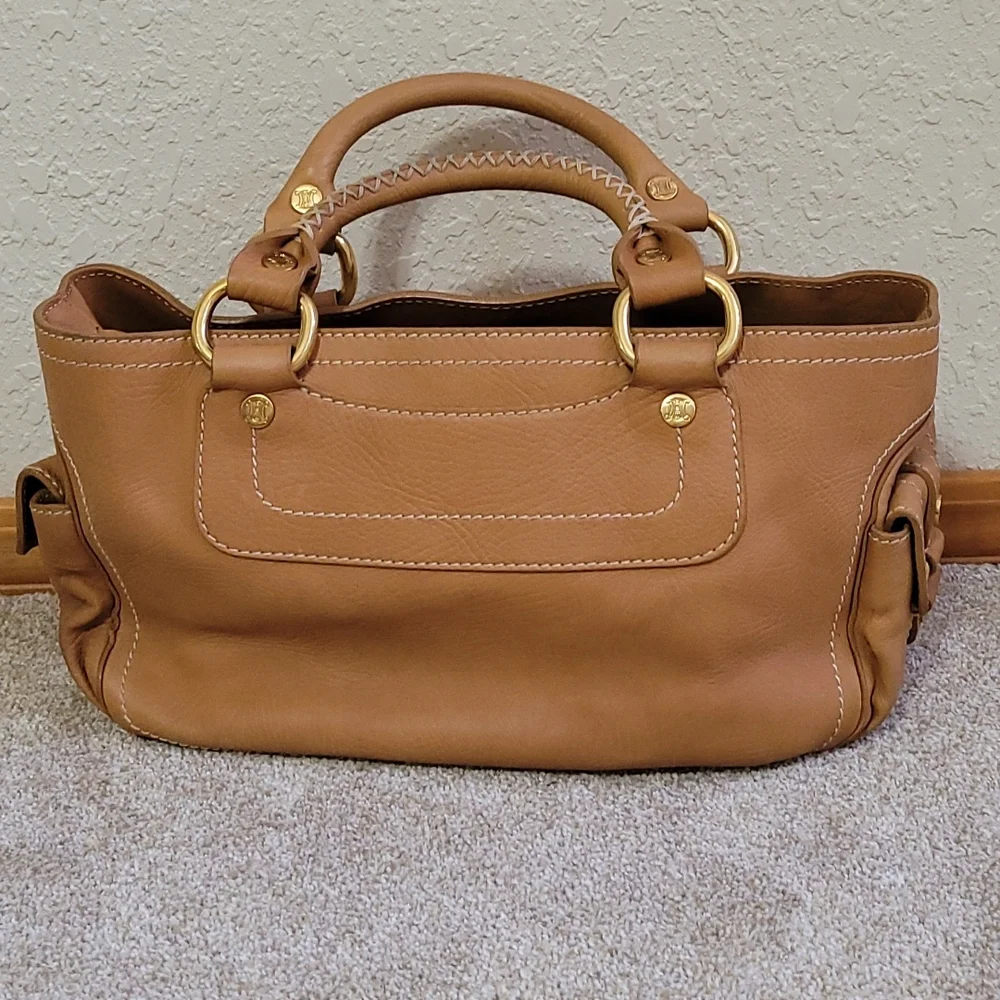 Celine - Picture 2 of 16
